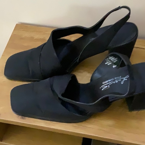 Black stacked heel shoe could be used for dressy event.  Size 8 1/2, 3” heel - Picture 1 of 4